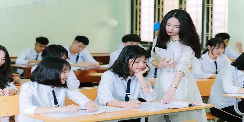 Trung học phổ thông là giai đoạn quyết định định hướng tương lai của học sinh