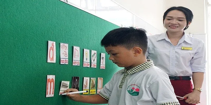 Cho trẻ học trước lớp 1 nên bắt đầu khi con thật sẵn sàng
